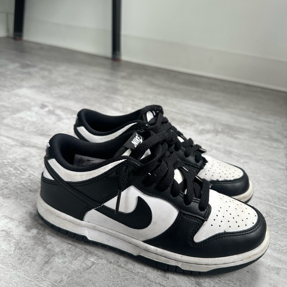 Nike Kids Black and White Sneakers